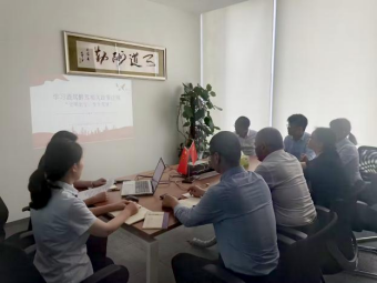 “文明出行、安全驾驶”